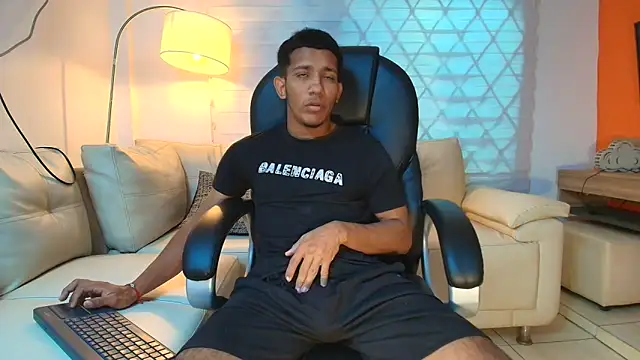 ricky spensar23cm  online show from 03-31-26, 01:29