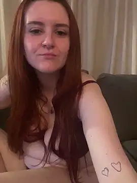 Snapshot of PoppySlut6999 chatting on 03-03-26, 09:53 PoppySlut6999 online show from 03-03-26, 09:53