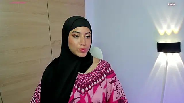 LAY LA  online show from 02-24-26, 10:08