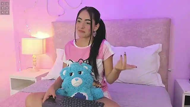 Snapshot of silkSigh149 chatting on 02-03-26, 03:59 silkSigh149 online show from 02-03-26, 03:59