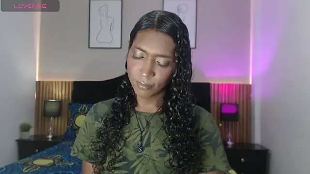 Snapshot of Mia_kheleer chatting on 02-14-26, 06:37 Mia kheleer online show from 02-14-26, 06:37