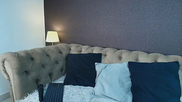 Snapshot of Megan__Honey chatting on 02-20-26, 07:36 Megan Honey online show from 02-20-26, 07:36