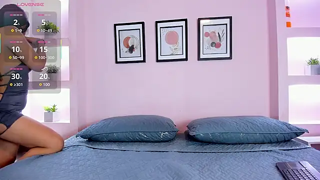 Snapshot of Sophia_Salem chatting on 02-05-26, 11:59 Sophia Salem online show from 02-05-26, 11:59