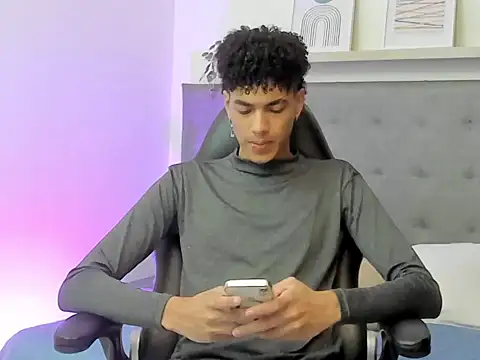 Snapshot of wes_gibbings chatting on 02-11-26, 03:50 wes gibbings online show from 02-11-26, 03:50