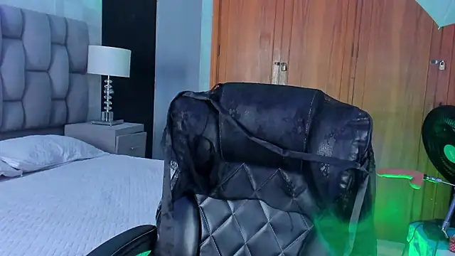 Snapshot of SweetDevil_7 chatting on 02-02-26, 08:51 SweetDevil 7 online show from 02-02-26, 08:51