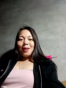 Snapshot of Rose-222 chatting on 02-21-26, 01:17 Rose-222 online show from 02-21-26, 01:17