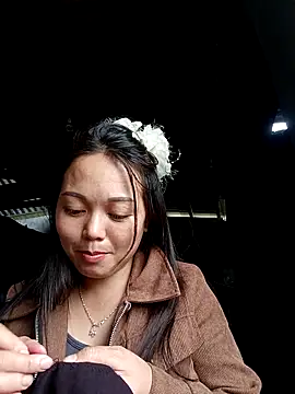 Snapshot of Rose-222 chatting on 02-25-26, 08:57 Rose-222 online show from 02-25-26, 08:57