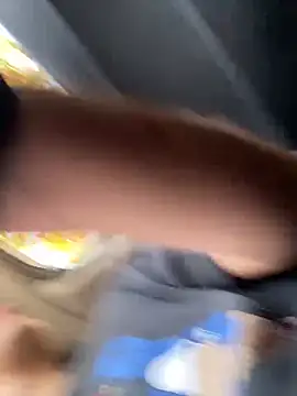 Snapshot of vanilla_Kush chatting on 02-12-26, 05:30 vanilla Kush online show from 02-12-26, 05:30