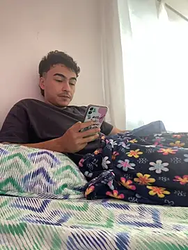 Snapshot of vanilla_Kush chatting on 02-17-26, 02:24 vanilla Kush online show from 02-17-26, 02:24