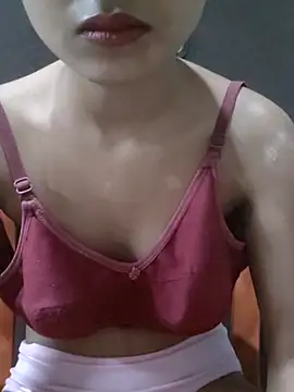 Snapshot of twinkle20 chatting on 02-21-26, 09:16 twinkle20 online show from 02-21-26, 09:16