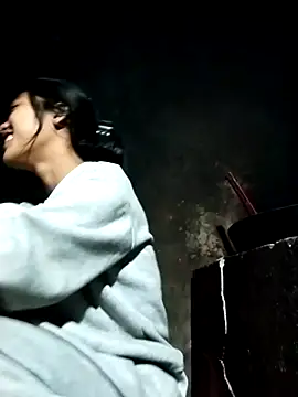 Snapshot of Hoa-tuylip chatting on 02-19-26, 10:28 Hoa-tuylip online show from 02-19-26, 10:28