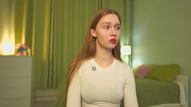 Snapshot of SharaNewbern chatting on 02-12-26, 01:50 SharaNewbern online show from 02-12-26, 01:50