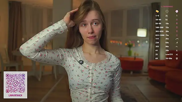 Snapshot of SharaNewbern chatting on 02-21-26, 03:35 SharaNewbern online show from 02-21-26, 03:35