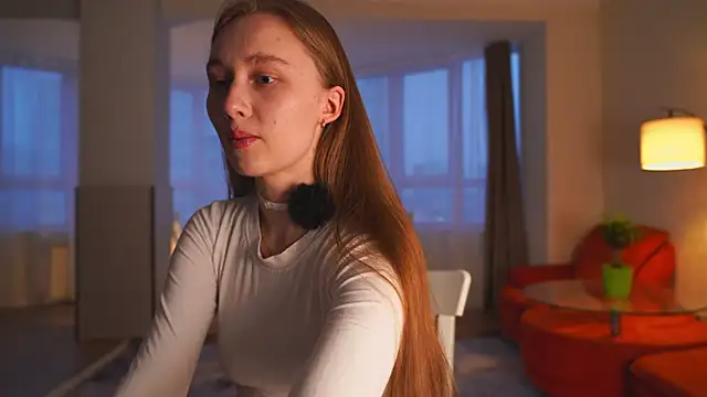 SharaNewbern online show from 04-10-26, 02:33