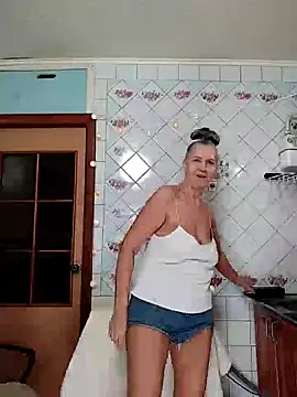 Snapshot of lukerya chatting on 02-15-26, 05:37 lukerya online show from 02-15-26, 05:37