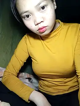 Snapshot of derylove_ chatting on 02-13-26, 07:10 derylove online show from 02-13-26, 07:10