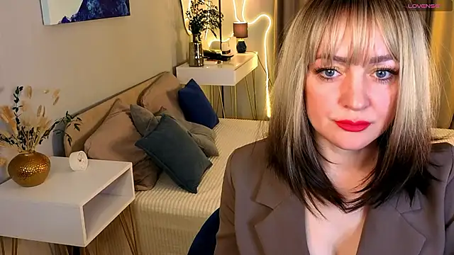 Oliiviaa  online show from 02-24-26, 08:12