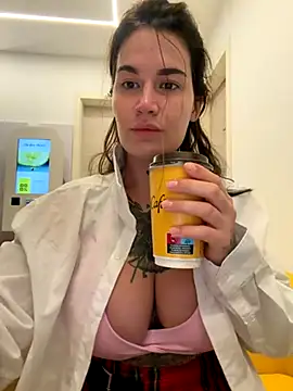 TattooGirlAlia online show from 10-03-25, 06:43