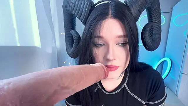 Morrigan Palmerr online show from 03-24-26, 10:31