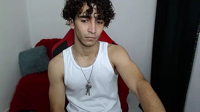 Snapshot of Caius_fox chatting on 02-07-26, 11:14 Caius fox online show from 02-07-26, 11:14