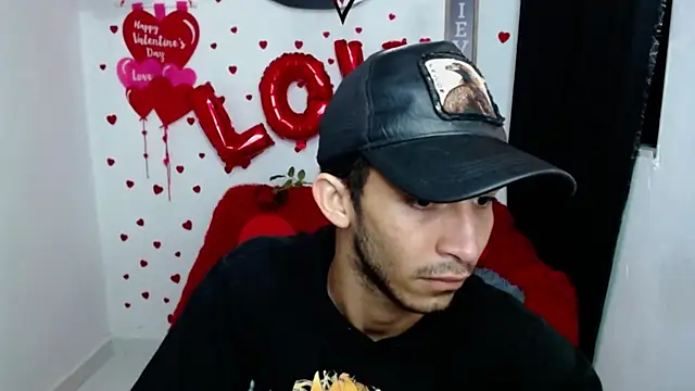 Snapshot of Caius_fox chatting on 02-17-26, 11:18 Caius fox online show from 02-17-26, 11:18