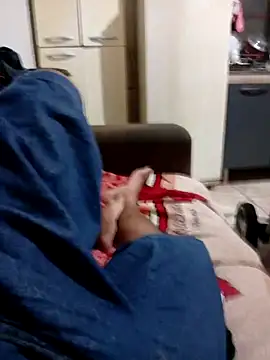 Snapshot of negrim10 chatting on 02-01-26, 01:15 negrim10 online show from 02-01-26, 01:15