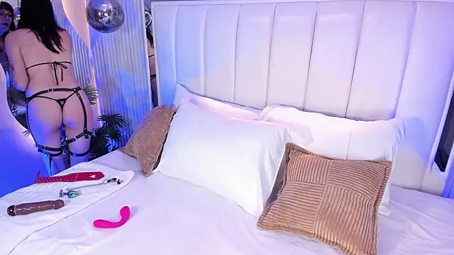 Snapshot of ViolettaColinss chatting on 02-02-26, 11:53 ViolettaColinss online show from 02-02-26, 11:53