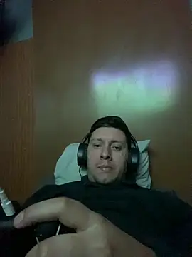 Snapshot of Iago54 chatting on 02-27-26, 07:25 Iago54 online show from 02-27-26, 07:25