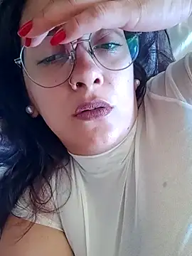 Snapshot of kuramaqueen chatting on 02-17-26, 05:52 kuramaqueen online show from 02-17-26, 05:52