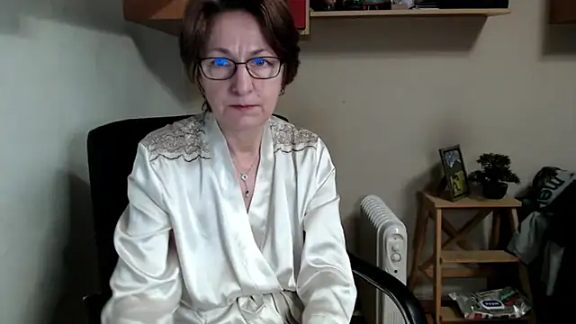 katemodel online show from 02-19-26, 08:54