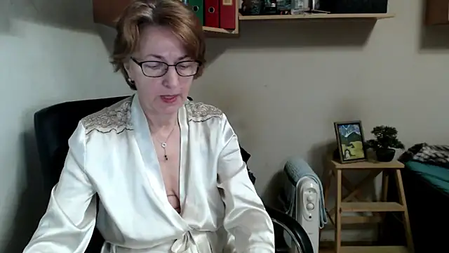 katemodel online show from 03-28-26, 07:30