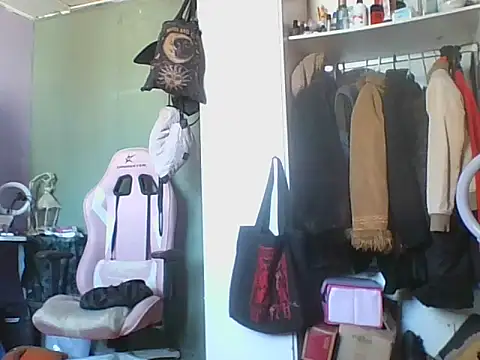 Snapshot of mimi_miauu chatting on 02-11-26, 06:57 mimi miauu online show from 02-11-26, 06:57