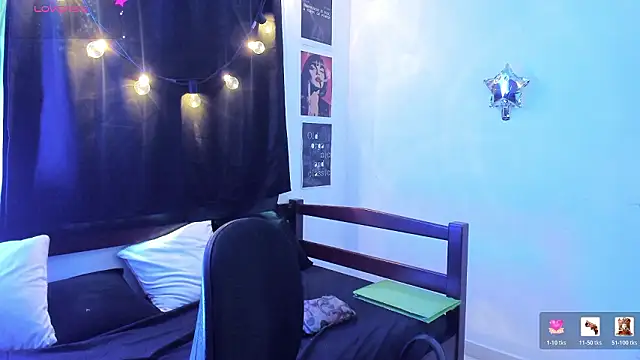 Snapshot of SamanthaGriim chatting on 02-21-26, 10:11 SamanthaGriim online show from 02-21-26, 10:11