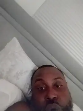 Snapshot of Droski21 chatting on 02-26-26, 07:29 Droski21 online show from 02-26-26, 07:29