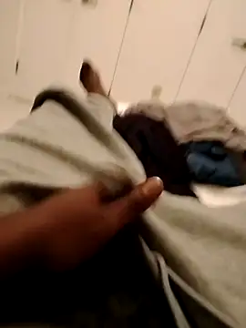 Snapshot of Droski21 chatting on 02-28-26, 07:42 Droski21 online show from 02-28-26, 07:42