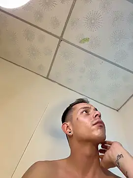 Snapshot of AxelMuller chatting on 02-03-26, 08:03 AxelMuller online show from 02-03-26, 08:03