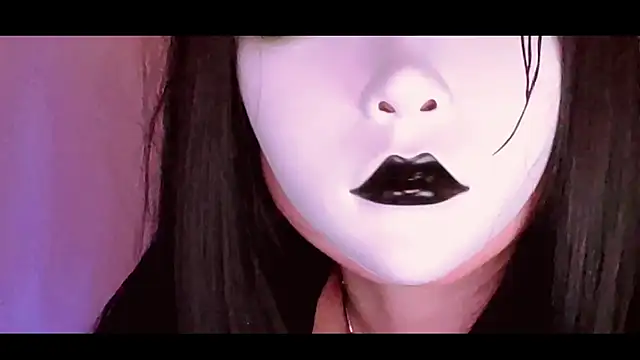 Snapshot of NoirLiliyaa chatting on 02-27-26, 07:03 NoirLiliyaa online show from 02-27-26, 07:03