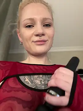 Snapshot of BlondeDoll_ chatting on 02-08-26, 05:11 BlondeDoll online show from 02-08-26, 05:11