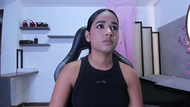 Snapshot of Shirleytaylor- chatting on 02-21-26, 11:55 Shirleytaylor- online show from 02-21-26, 11:55