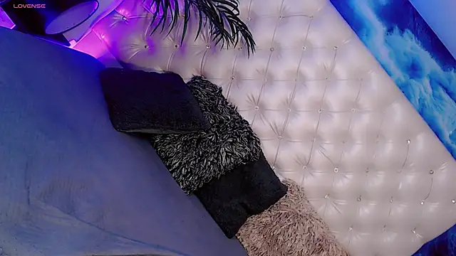 Snapshot of Baby_Lumina chatting on 02-02-26, 04:44 Baby Lumina online show from 02-02-26, 04:44