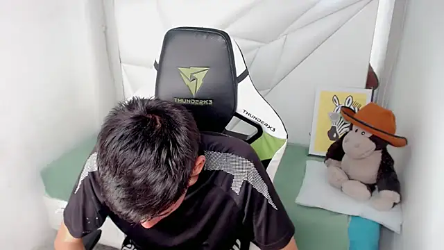 Liarr  online show from 02-13-26, 07:54