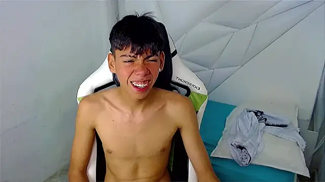 Liarr  online show from 04-16-26, 09:39