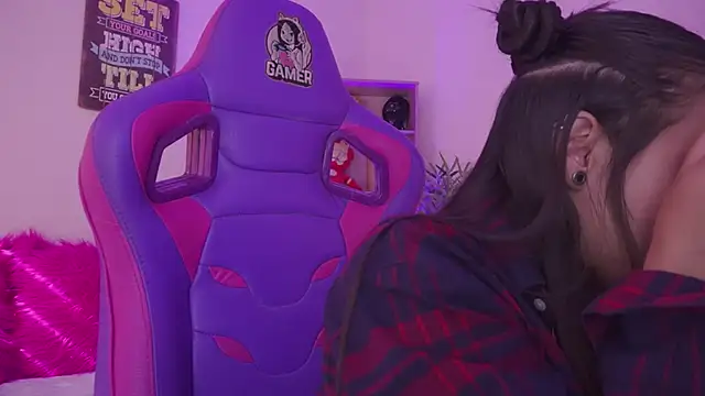 Snapshot of mavi_boo chatting on 02-04-26, 08:03 mavi boo online show from 02-04-26, 08:03