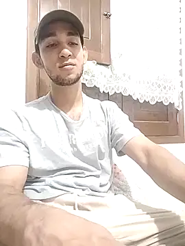 Snapshot of UmamiPorcus chatting on 02-27-26, 07:36 UmamiPorcus online show from 02-27-26, 07:36