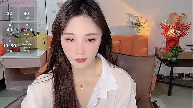 Snapshot of Lisa-295188 chatting on 02-06-26, 06:51 Lisa-295188 online show from 02-06-26, 06:51