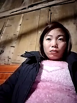 Snapshot of Ella-aa chatting on 02-02-26, 10:08 Ella-aa online show from 02-02-26, 10:08