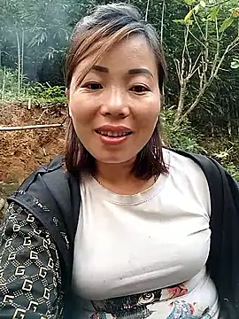 Ella-aa online show from 03-29-26, 09:53