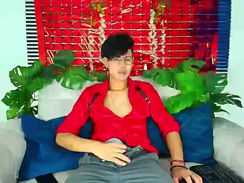 Snapshot of ThiiagoSaeenz chatting on 02-25-26, 03:54 ThiiagoSaeenz online show from 02-25-26, 03:54