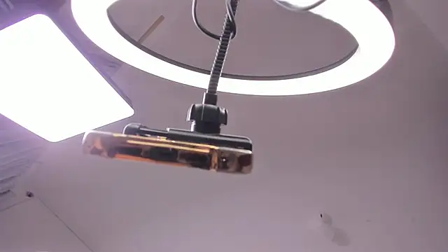 Snapshot of Nia13 chatting on 03-02-26, 04:58 Nia13 online show from 03-02-26, 04:58