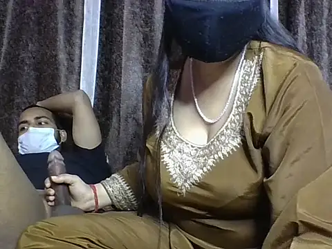 Snapshot of sexy_Liliy chatting on 02-27-26, 05:35 sexy Liliy online show from 02-27-26, 05:35